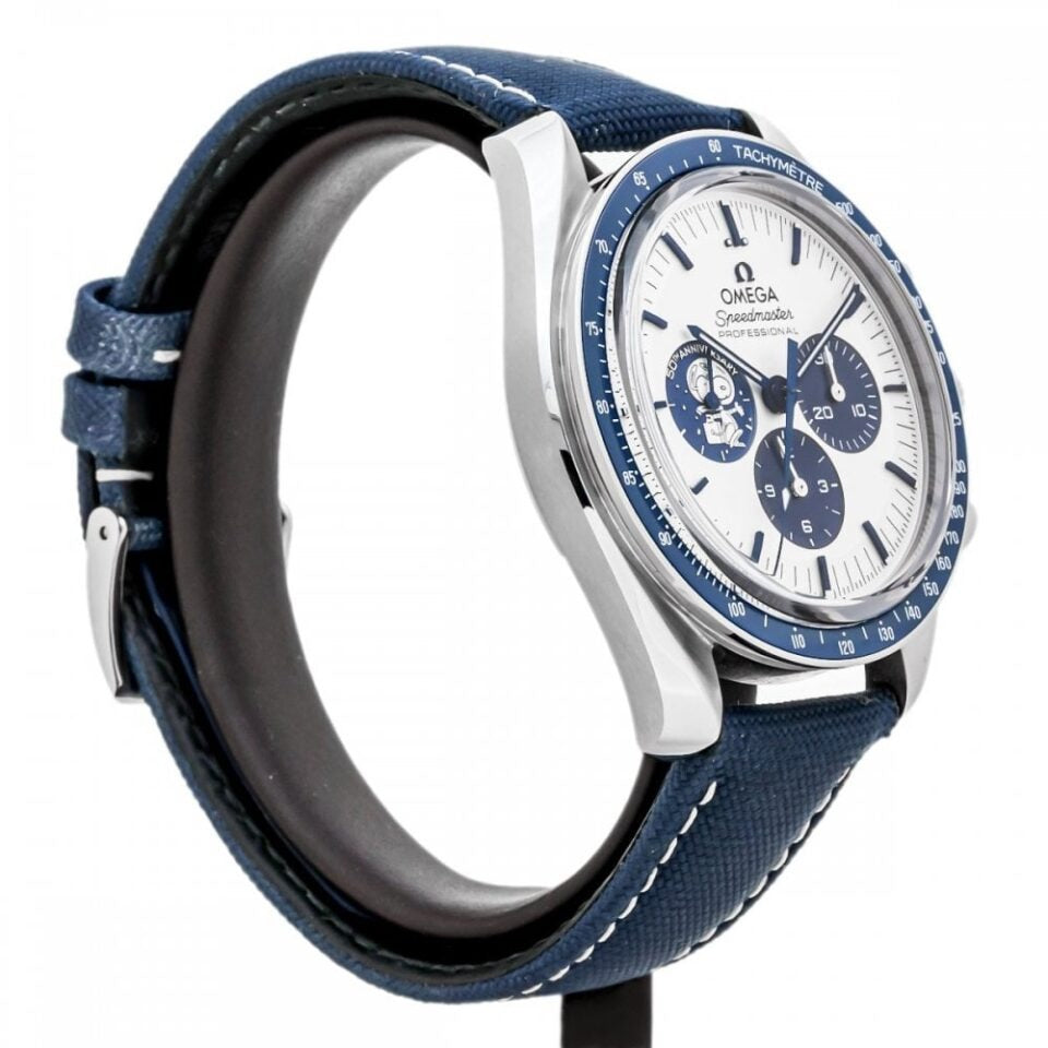 Omega Speedmaster Snoopy 310.32.42.50.02.001